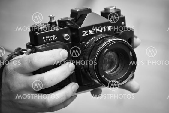 Fotograf med ZENIT kamera 2