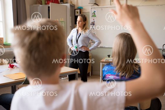 uppmärksam skolklass