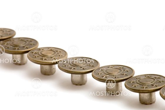 Metal button