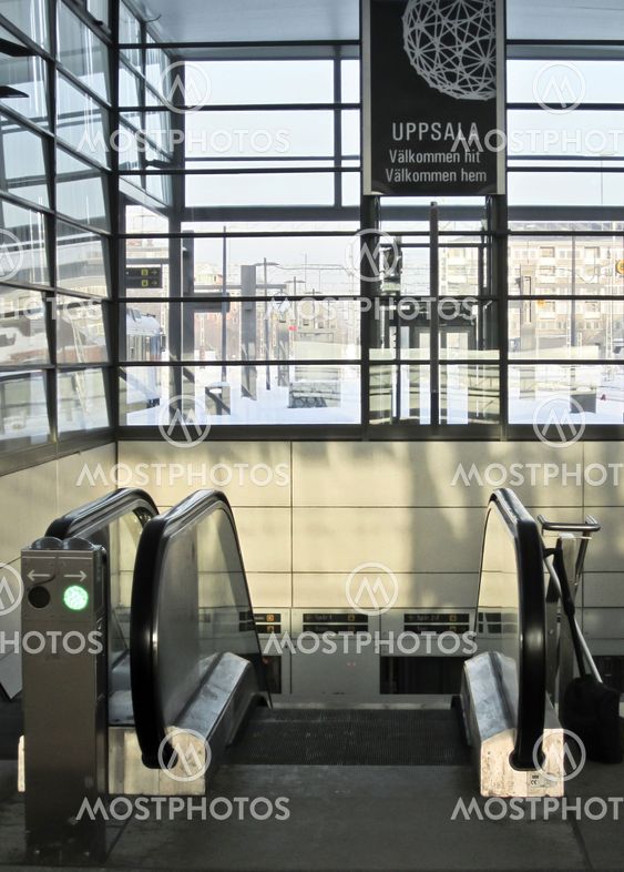 Uppsala C rulltrappa 2