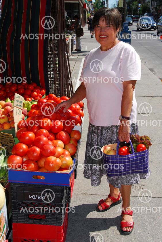 Buying vegetables