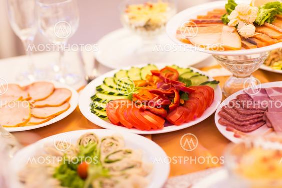 Platter of assorted fresh vegetables