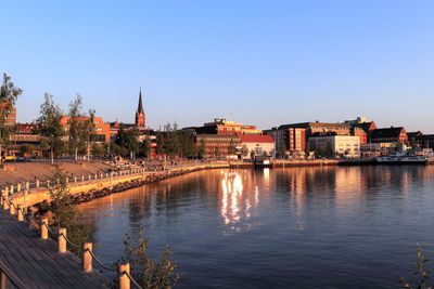 Vacker julikväll i Norra hamn i Luleå