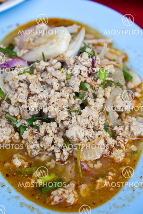 Spicy minced pork