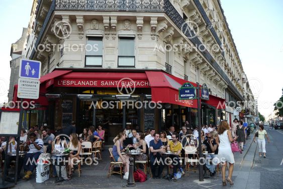 cafe in paris