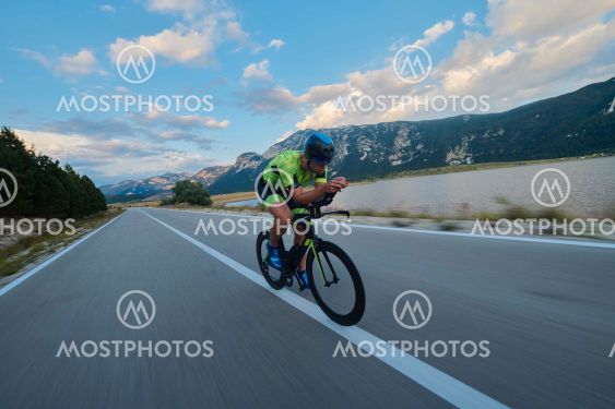 triathlon athlete riding bike