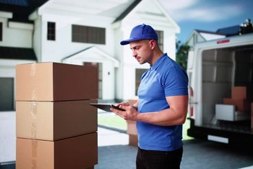 Van Courier And Professional Mover Unload