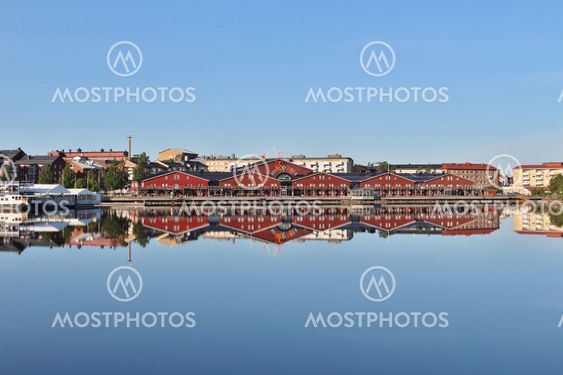 Vindstilla sommarmorgon i Luleå