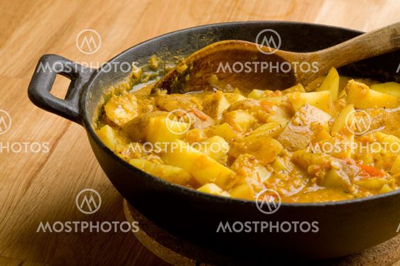 Perunan Curry astia