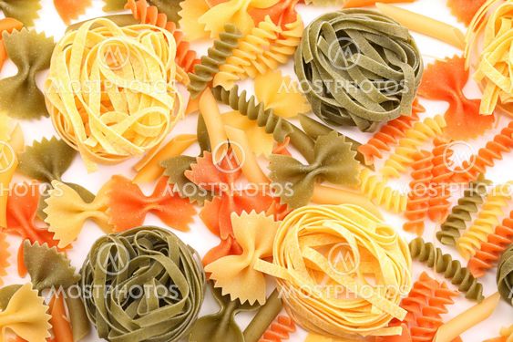 Different pasta in three colors.