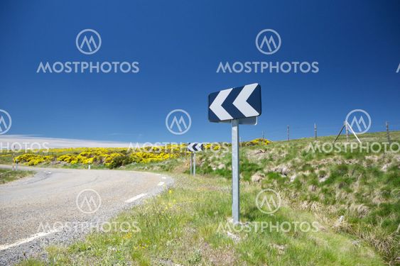 turn signal at rural road