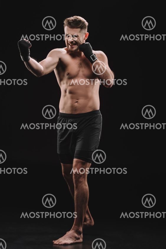 "tense muscular barefoot mma..." av LightField Mostphotos
