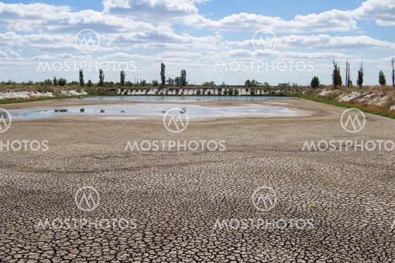dried up earth
