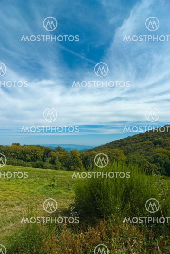 Landschaft im Morvan, Burgund, Frankreich - Landscape in Morvan, Burgundy, France