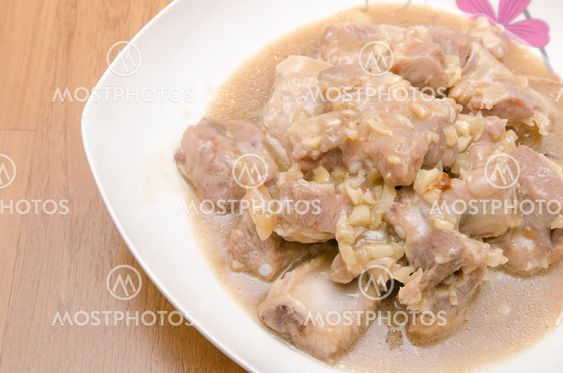 Fried ribs pork with garlic sauce