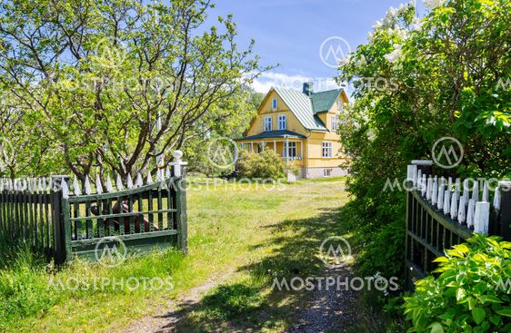 Gult hus