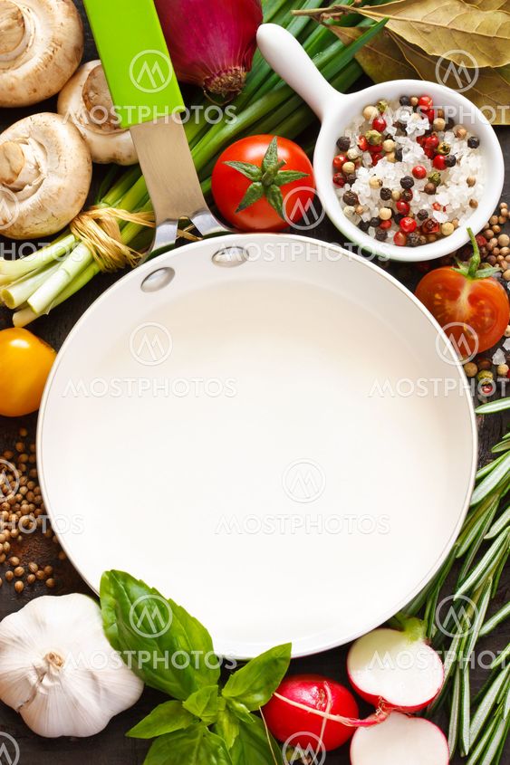 Pan and vegetables.