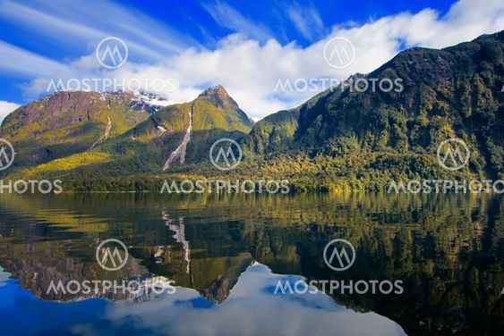 Lake Manapouri