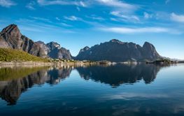 Lofoten is an archipelago in the county of Nordland,...