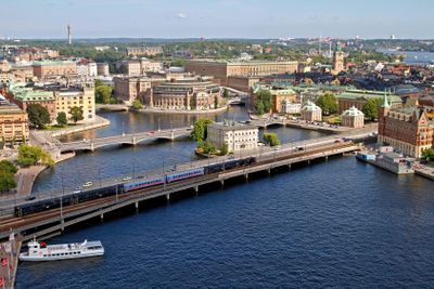 Stockholm tåg på centralbron