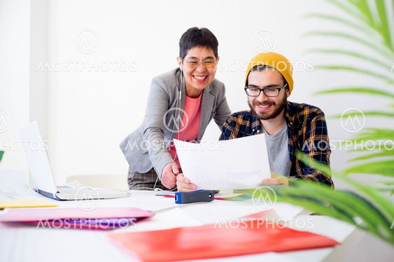 Employee discussing something with his boss