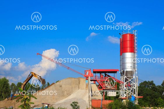 Cement mixing plant