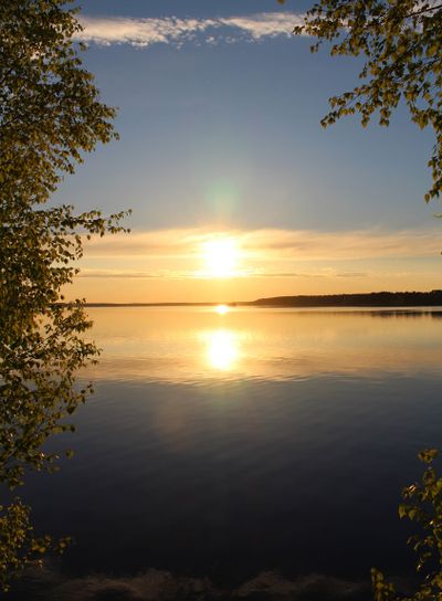 Spegelblankt på älven