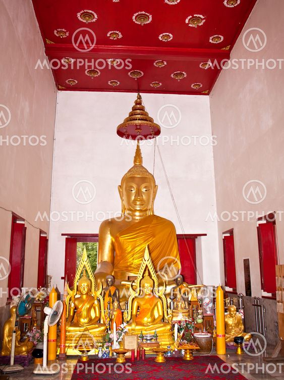 Buddha statue.