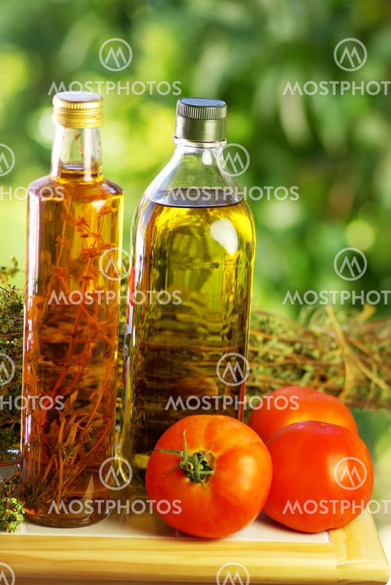 Olive oil,vinegar, oregano and tomato.