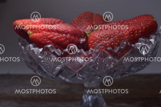 Strawberry's in Spotlight