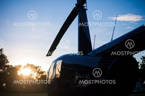 Robinson R-44