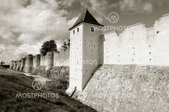 Walls, Provins, Ille de France, France