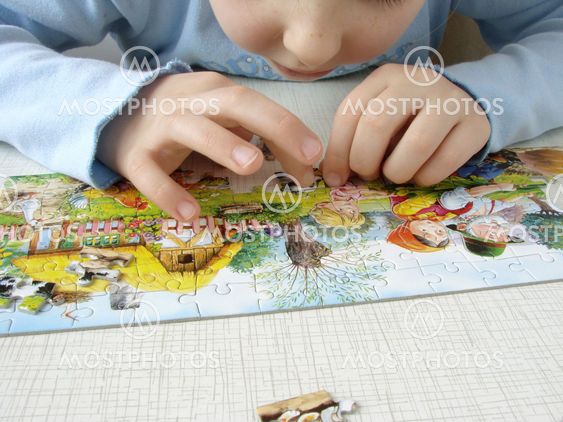 puzzle assembling