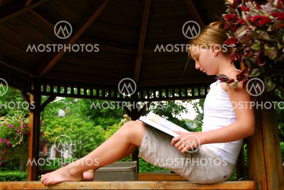 Girl read book