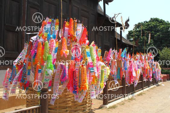 Color paper flag for Buddha worship