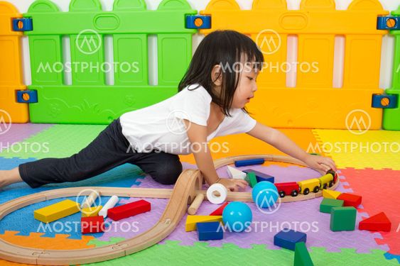 Asian Chinese children playing with blocks