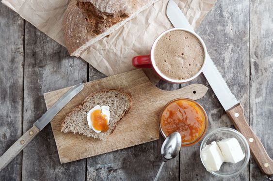 Breakfast with pear jam and bread