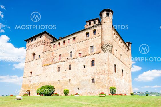 Grinzane Cavour linna, Piedmont, Italia