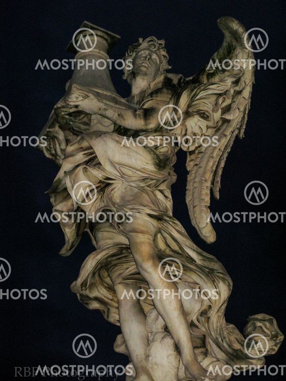 Angel with pedestal