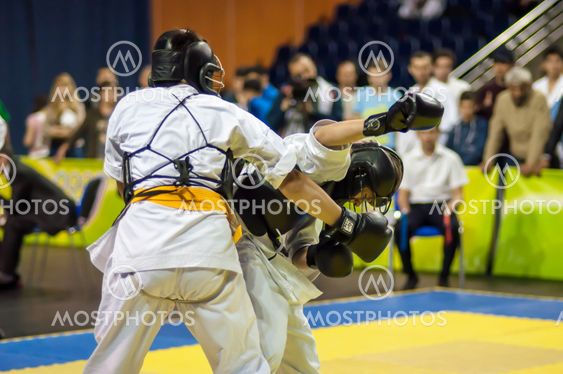 Kobudo competition between boys.