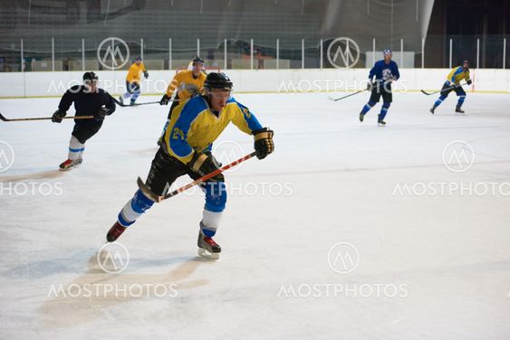 ice hockey sport players