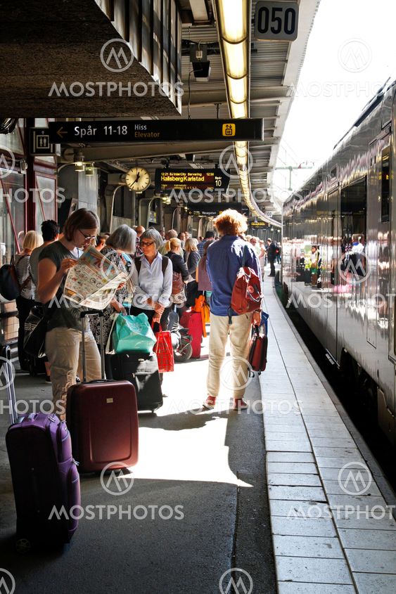 Crowded at Stockholm C 1
