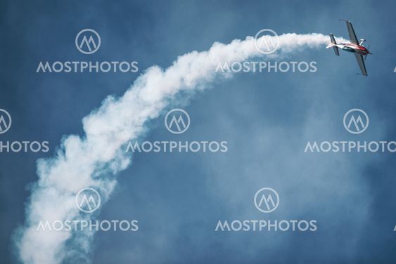 Aerobatic show with a Extra 300 in the airshow at Orebro...