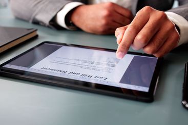 Man signs digital last will online