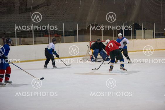 ice hockey sport players