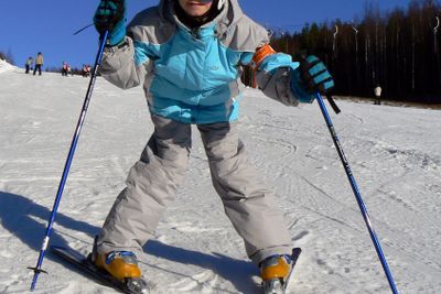 Pojke utförsåkning 3