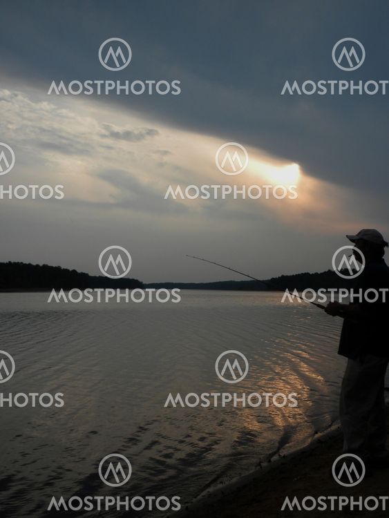 Sunset on fishing on the lake.