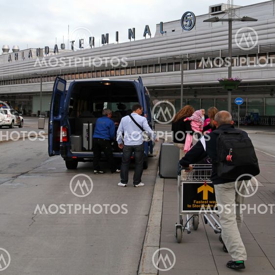 Arlanda Terminal 5 figure 2