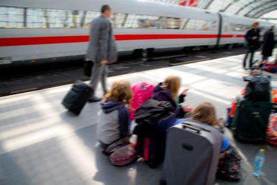 Resenärer på Berlin hauptbahnhof