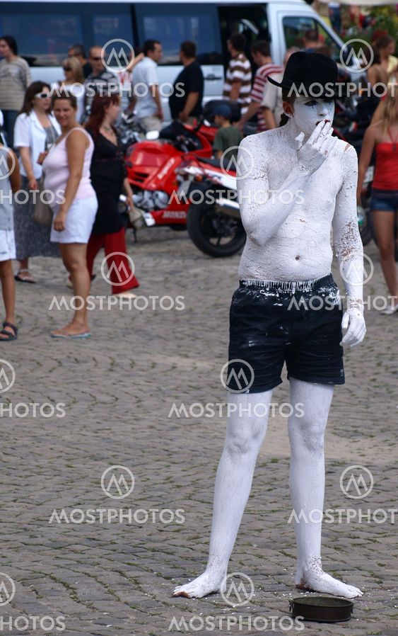 Street actor on Old Market Place in Kazimierz Dolny, Poland